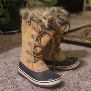 Sorel waterproof boots s6